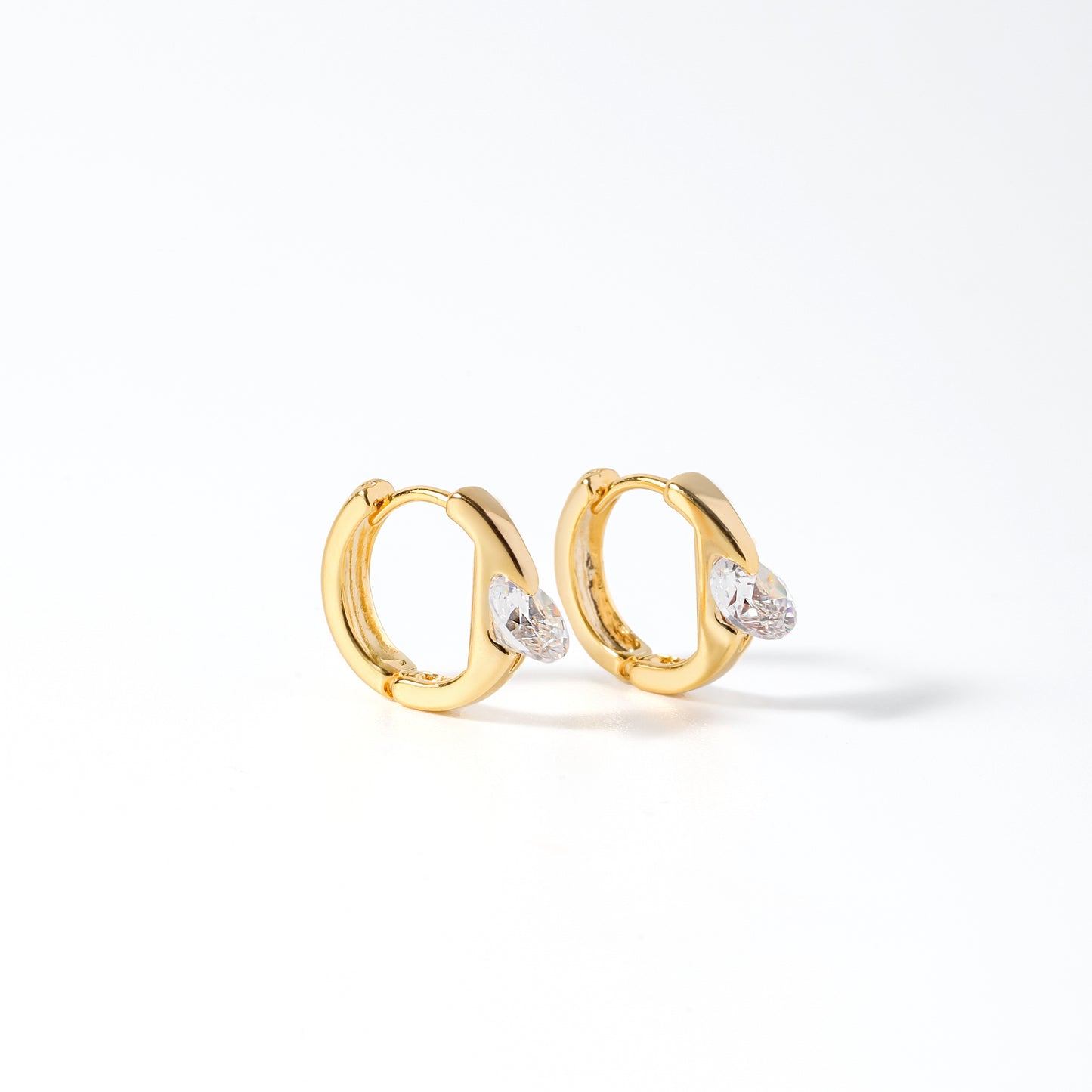 Grace Hoops in Gold